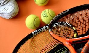 Tenis