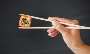 Čínske paličky a sushi