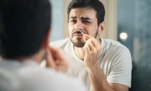 Chĺpky v nose