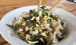 Ryžové rezance s riasou Wakame a sójovo – citrónovou zálievkou, Recept