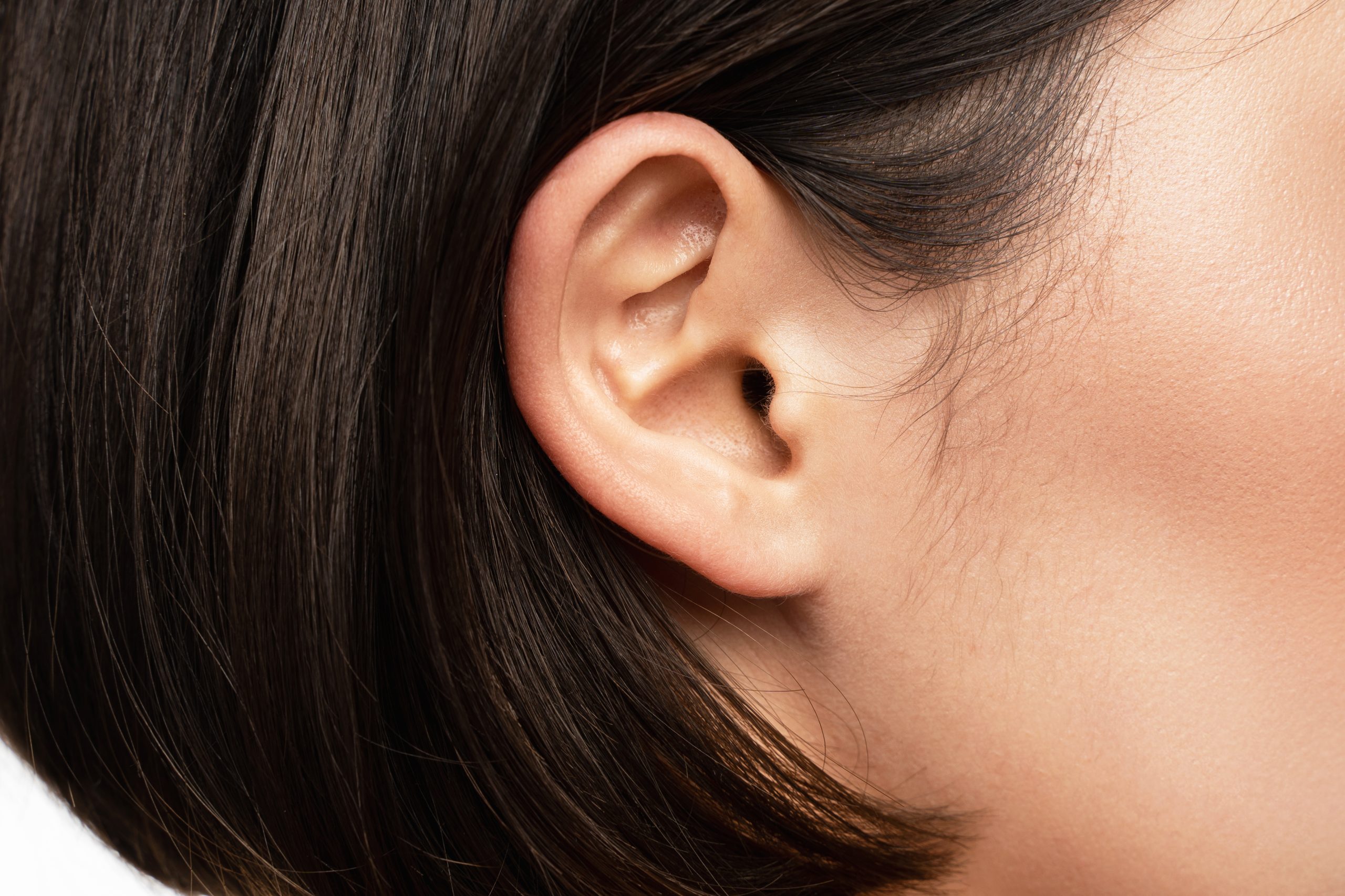 ženské ucho