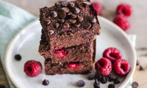 Koláč malinové brownies