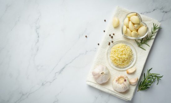 cesnaková pasta