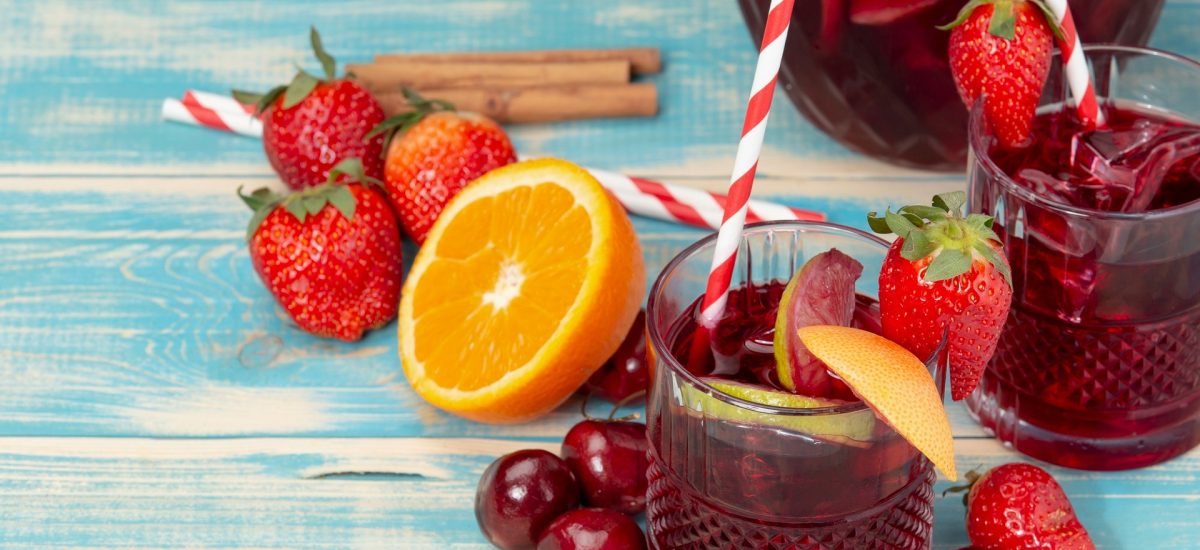 recept na sangriu s bobuľovým ovocím