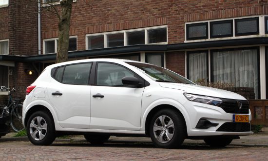 Dacia Sandero, Automobil