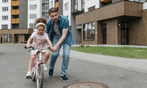 puto otca s dcérou posilnené spoločným bicyklovaním