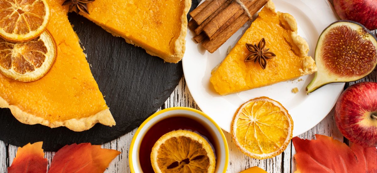 upečený a naservírovaný voňavý tekvicový cheesecake
