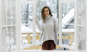 žena skúša rady so správnym vetraním