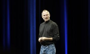 celosvetovo úspešný americký podnikateľ Steve Jobs
