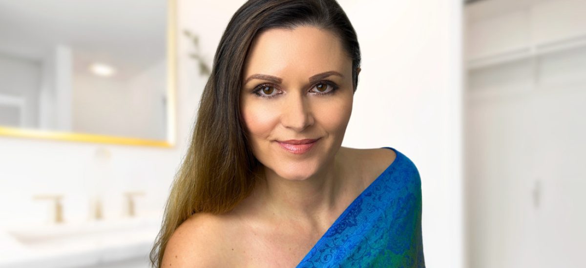Henrieta Martinková: expertka na starostlivosť o pleť a moderný smart-aging prístup.
