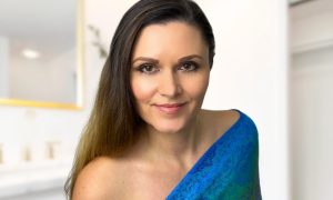 Henrieta Martinková: expertka na starostlivosť o pleť a moderný smart-aging prístup.